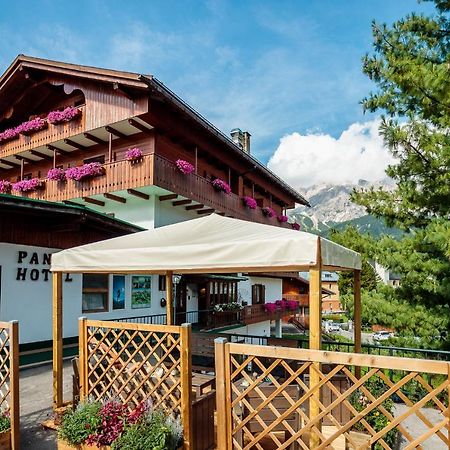 Hotel Panda Cortina- Ricarica Auto Elettriche Cortina dʼAmpezzo Eksteriør billede