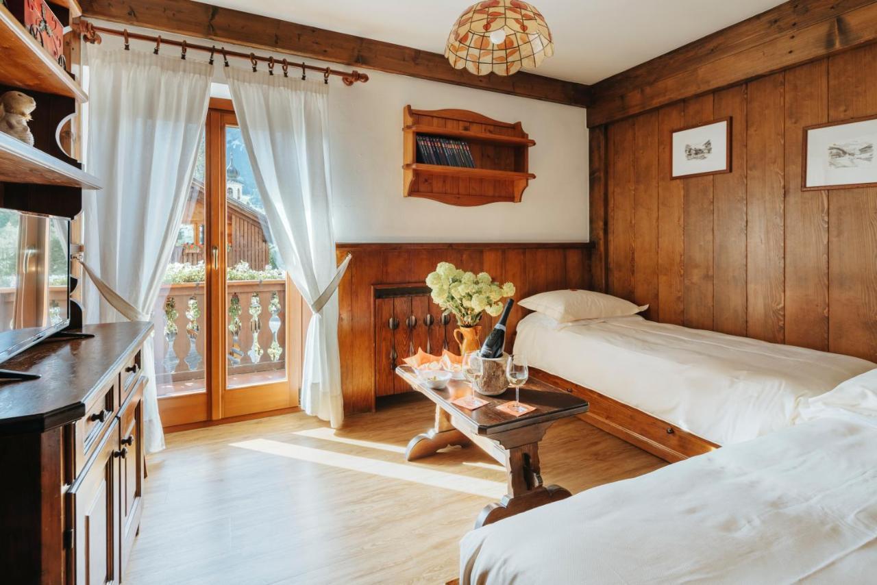 Hotel Panda Cortina- Ricarica Auto Elettriche Cortina dʼAmpezzo Eksteriør billede